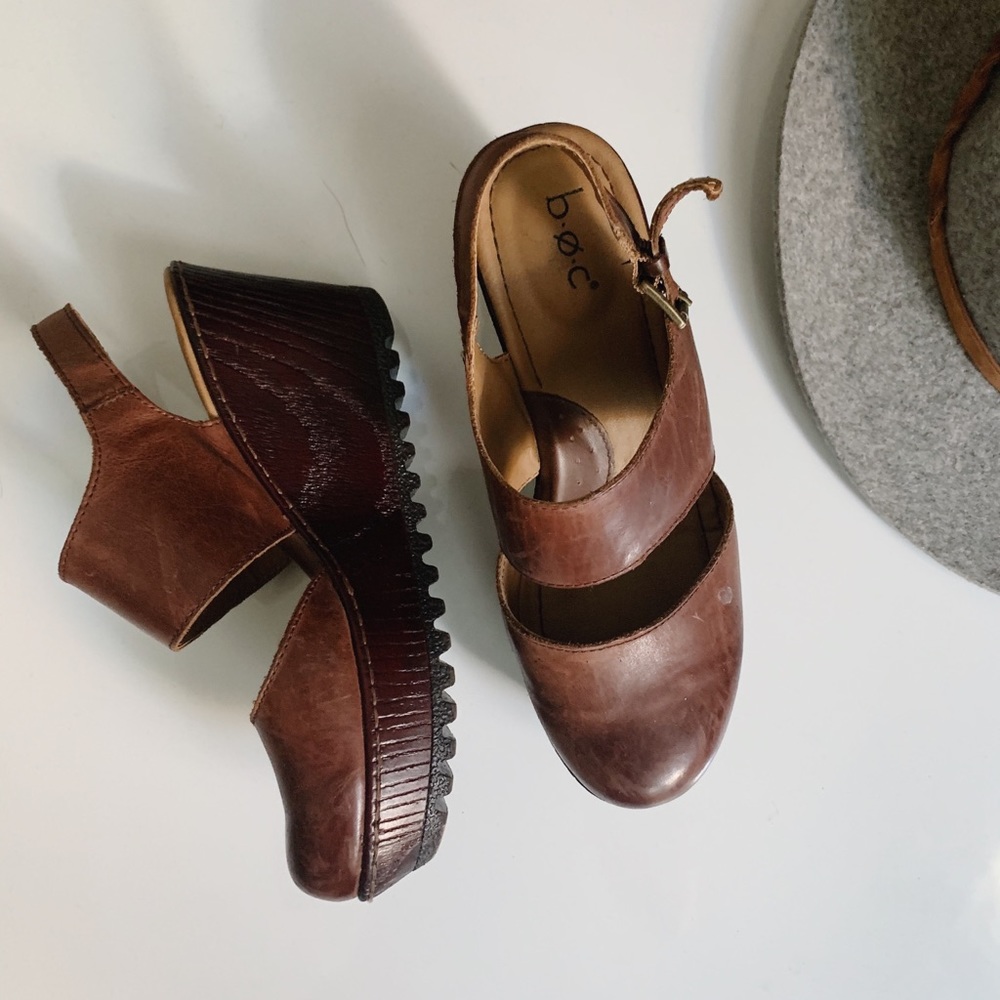 B.O.C wedge clogs